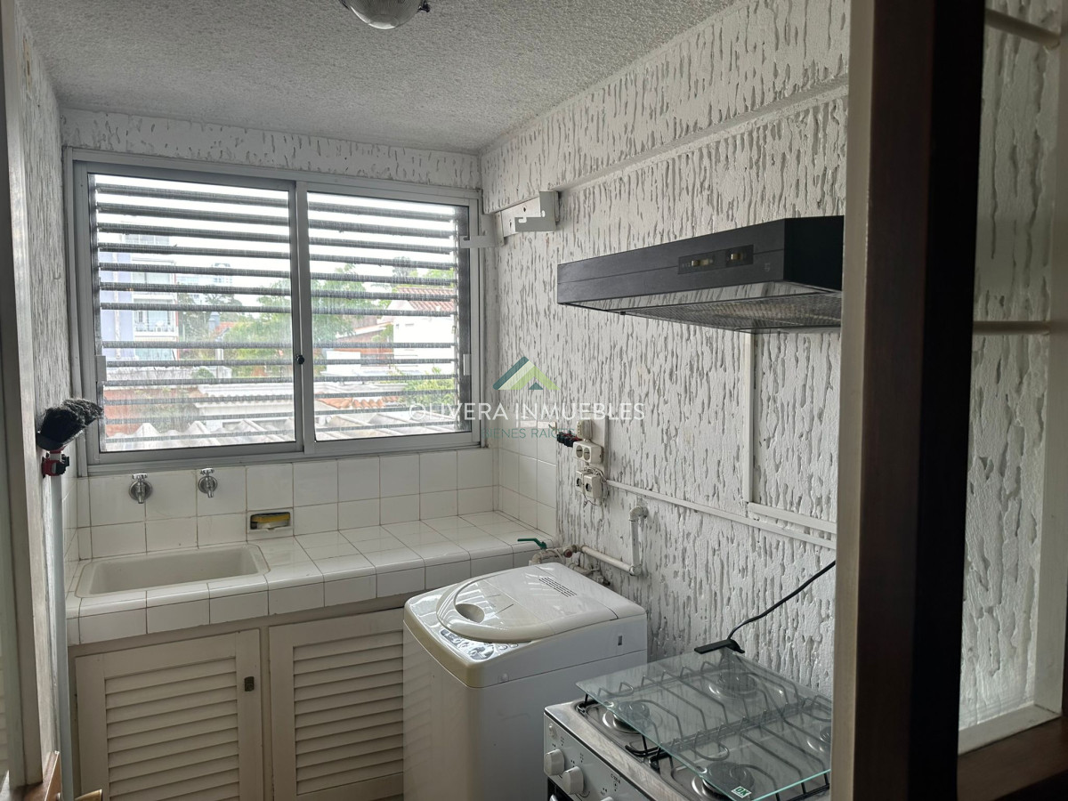 Apartamento ID.11825 - Venta Apartamento Primera Linea Mansa 3 dm + servicio
