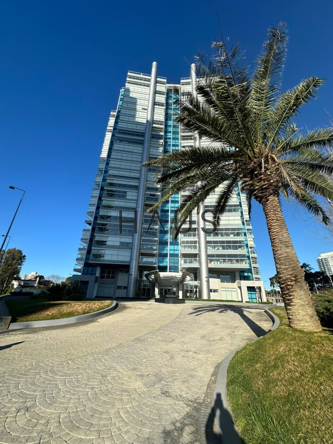 Apartamento ID.658 - Alquiler apartamento 2 dormitorios Torre con amenities