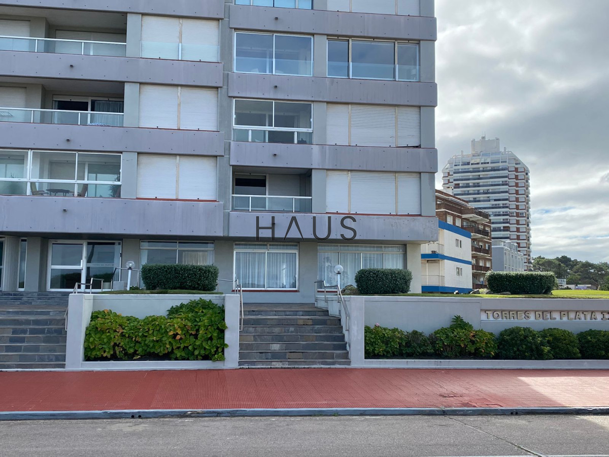 Apartamento ID.38 - Venta apartamento 2 dormitorios Primera linea Playa Brava