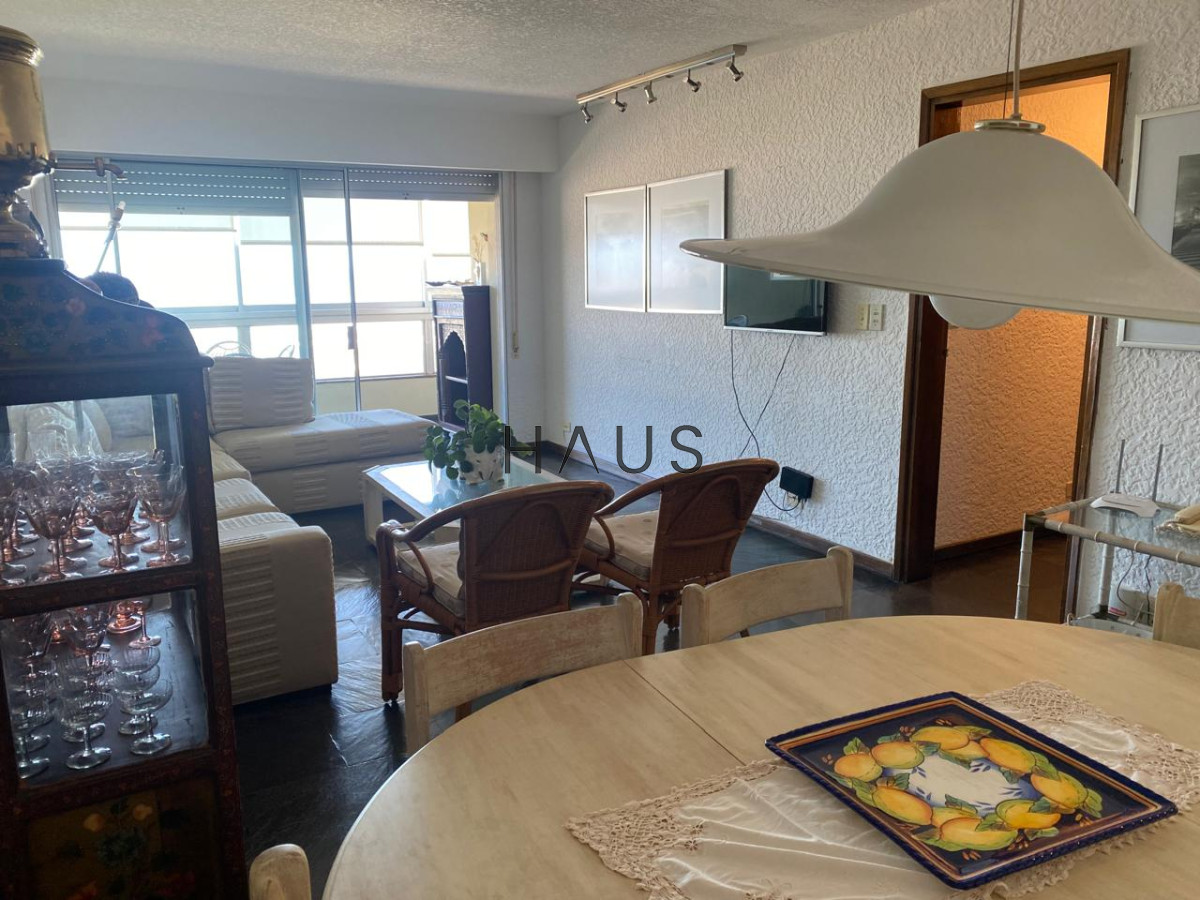 Apartamento ID.38 - Venta apartamento 2 dormitorios Primera linea Playa Brava