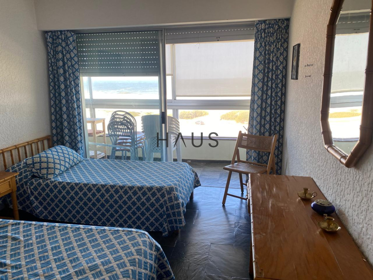Apartamento ID.38 - Venta apartamento 2 dormitorios Primera linea Playa Brava