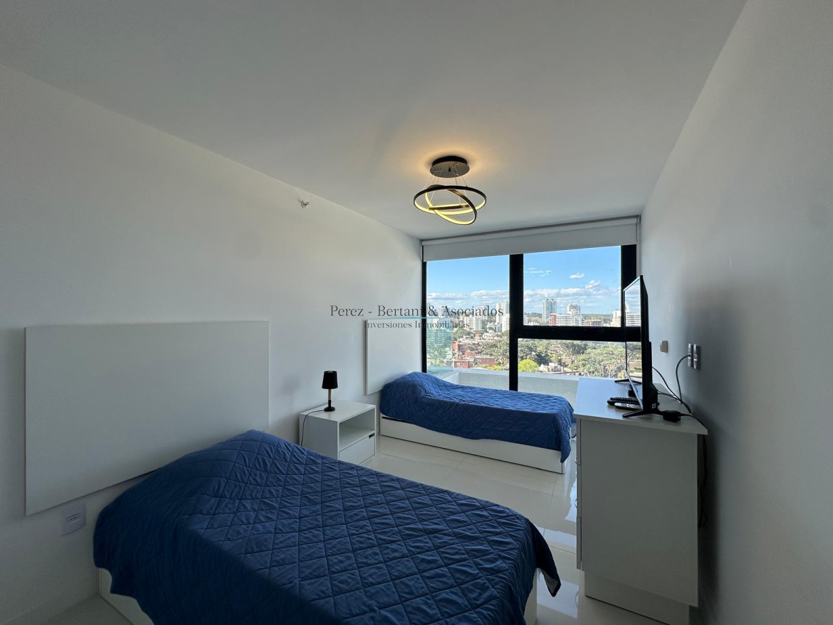 Apartamento ID.913 - Venta Apartamento tres dormitorios en Artower