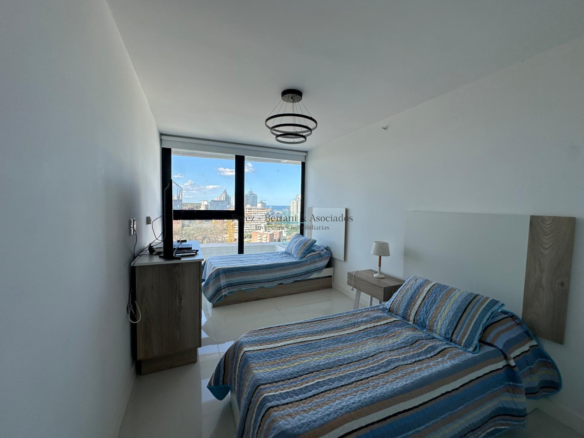 Apartamento ID.913 - Venta Apartamento tres dormitorios en Artower