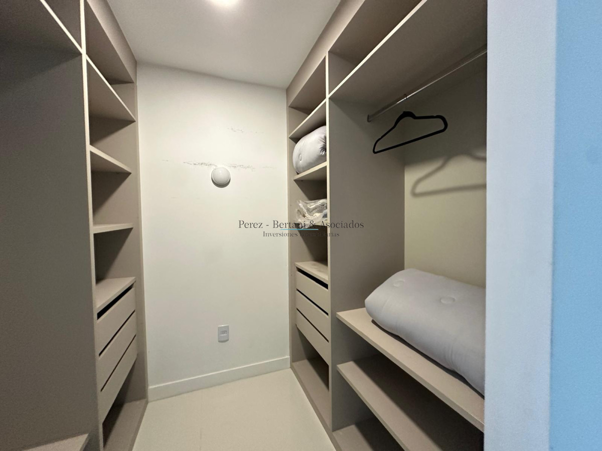 Apartamento ID.913 - Venta Apartamento tres dormitorios en Artower