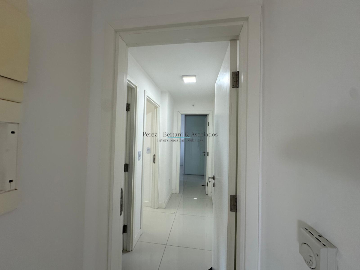 Apartamento ID.913 - Venta Apartamento tres dormitorios en Artower