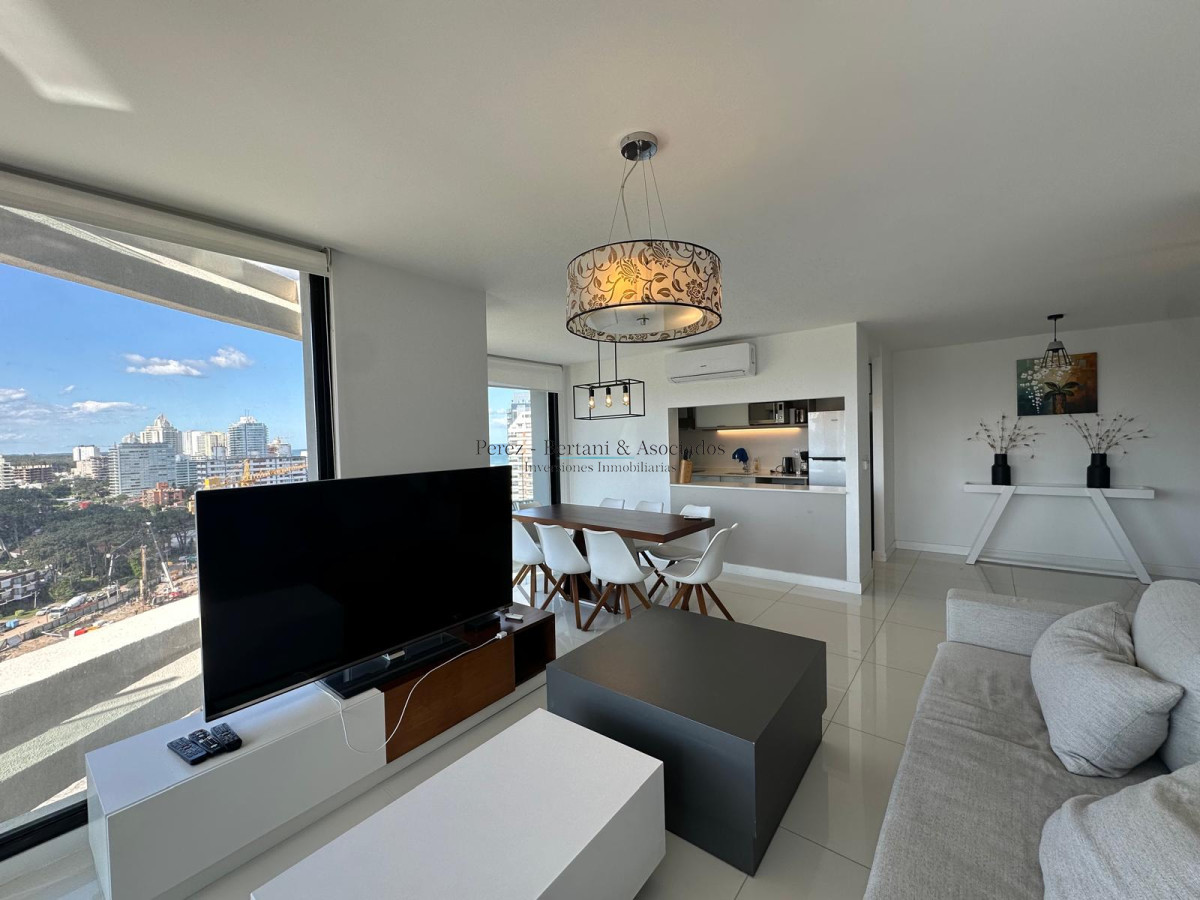 Apartamento ID.913 - Venta Apartamento tres dormitorios en Artower