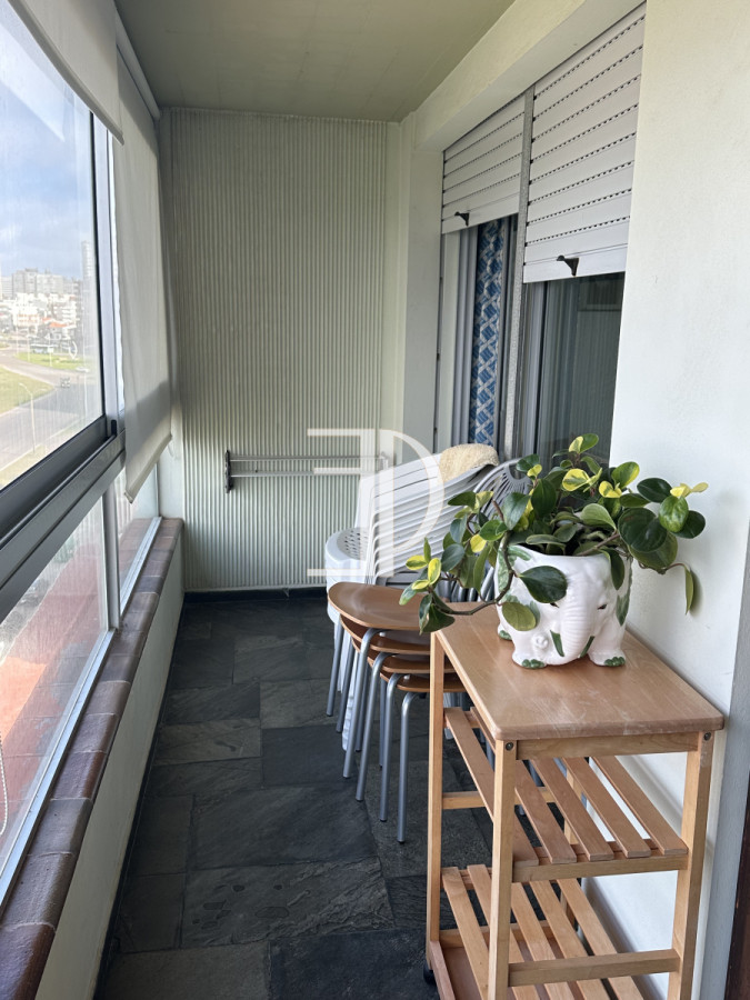 Apartamento ID.1264 - Venta de apartamento en primera linea dos dormitorios y dos baños en torre de categoría con la mejor vista.