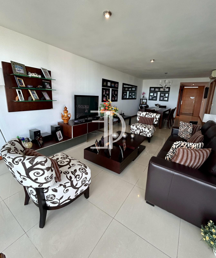 Apartamento ID.182 - Venta Apartamento 