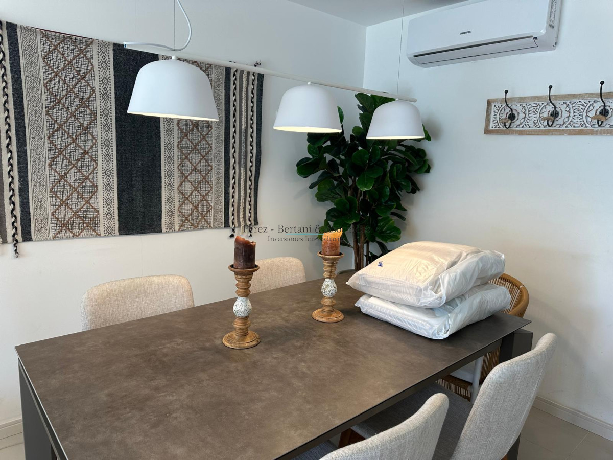Apartamento ID.917 - Venta y Alquiler temporario hermoso apartamento a 50 mas de playa Brava