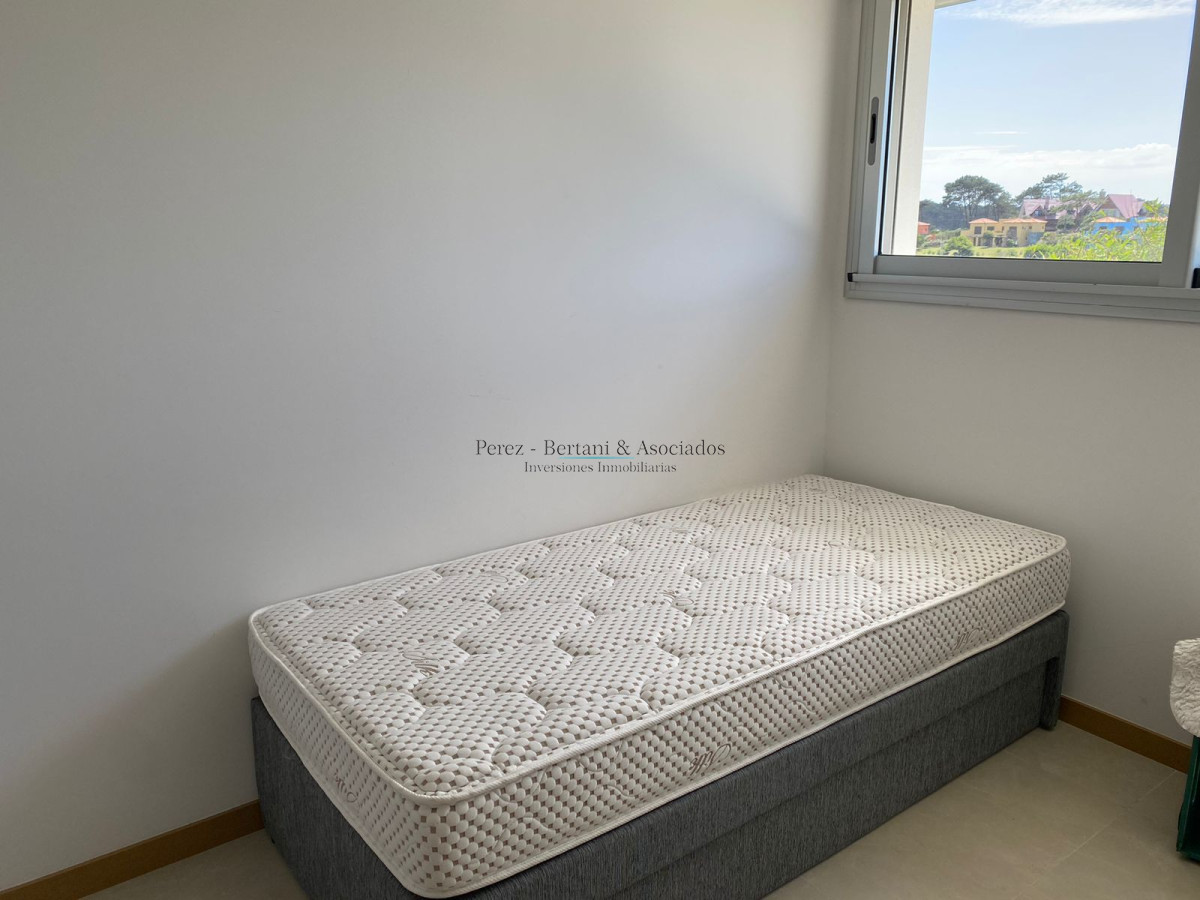 Apartamento ID.824 - Venta y Alquiler Apartamento 3 dormitorios Torre con amenities Playa Brava