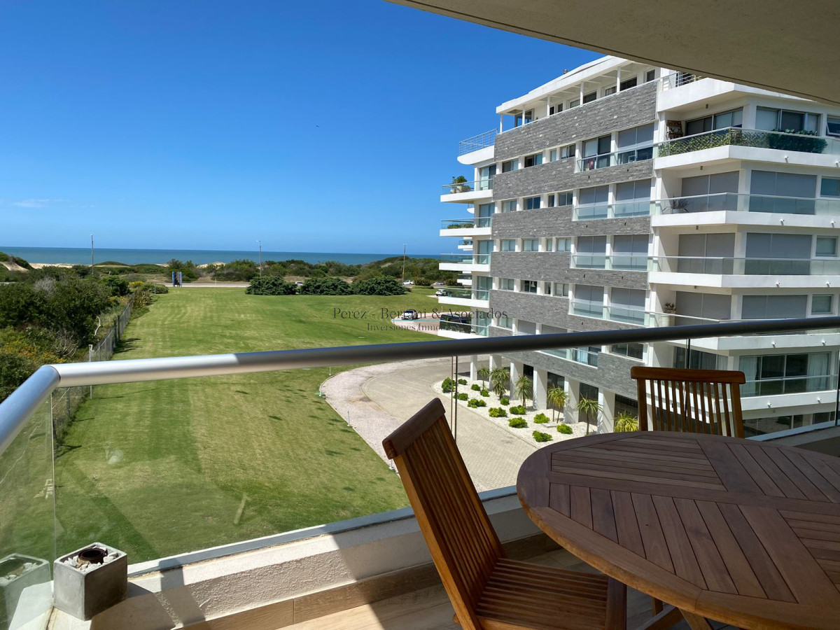 Apartamento ID.824 - Venta y Alquiler Apartamento 3 dormitorios Torre con amenities Playa Brava