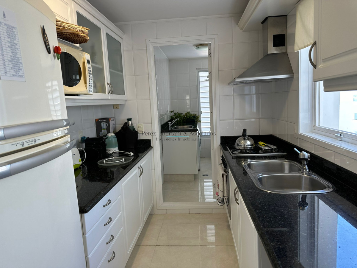 Apartamento ID.998 - Venta apartamento 3 dm y servicio playa mansa
