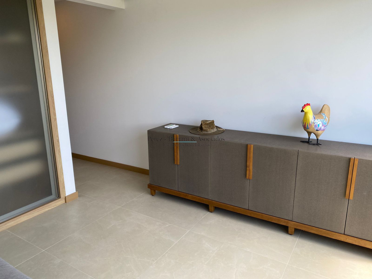 Apartamento ID.824 - Venta y Alquiler Apartamento 3 dormitorios Torre con amenities Playa Brava