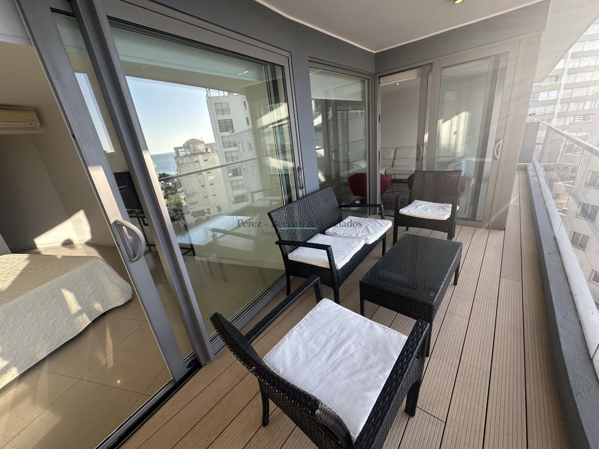 Apartamento ID.1386 - Venta y Alquiler Temporario de apartamento en la mejor ubicación en Punta del Este