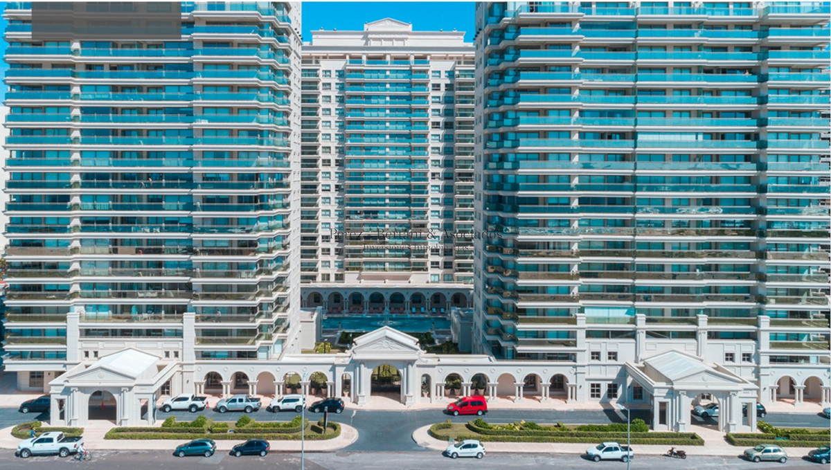 Apartamento ID.498 - VENTA APARTAMENTO 2 DORMITORIOS TORRE CATEGORIA PLAYA BRAVA