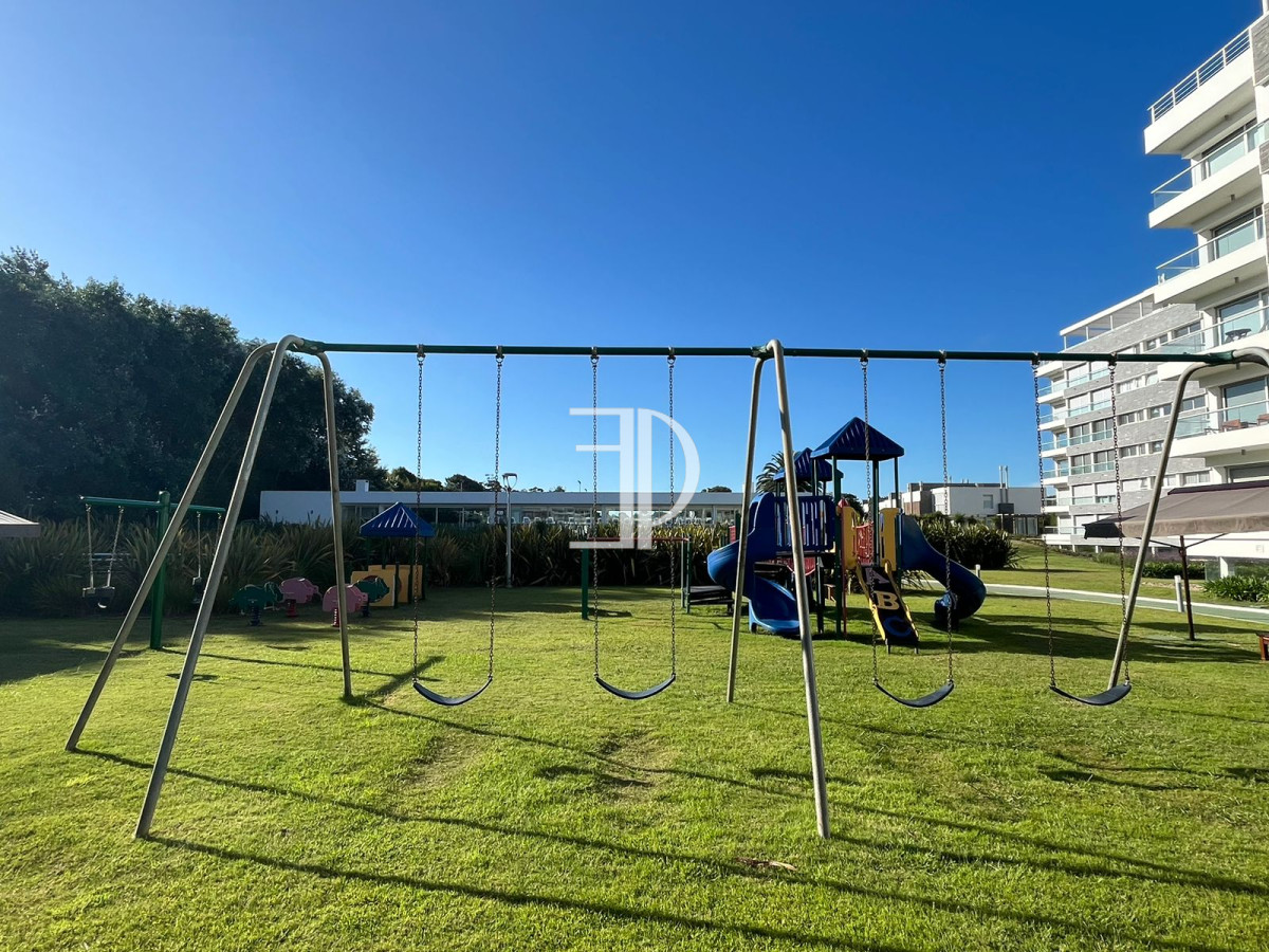 Apartamento ID.1336 - Alquiler apartamento primera linea playa brava