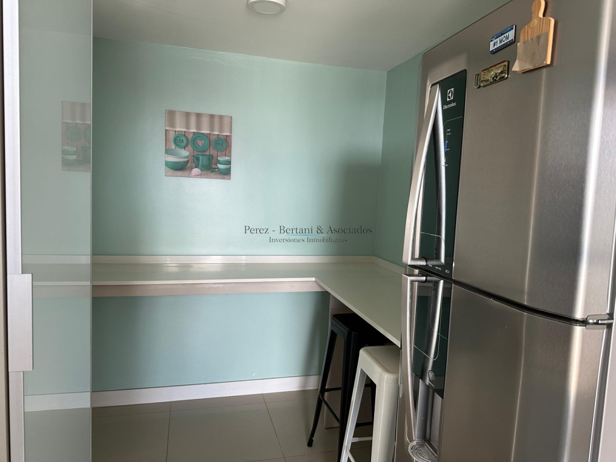 Apartamento ID.911 - Venta de hermoso a apartamento de tres dormitorios en torre con excelente ubicación en Punta del este en torre premium. 