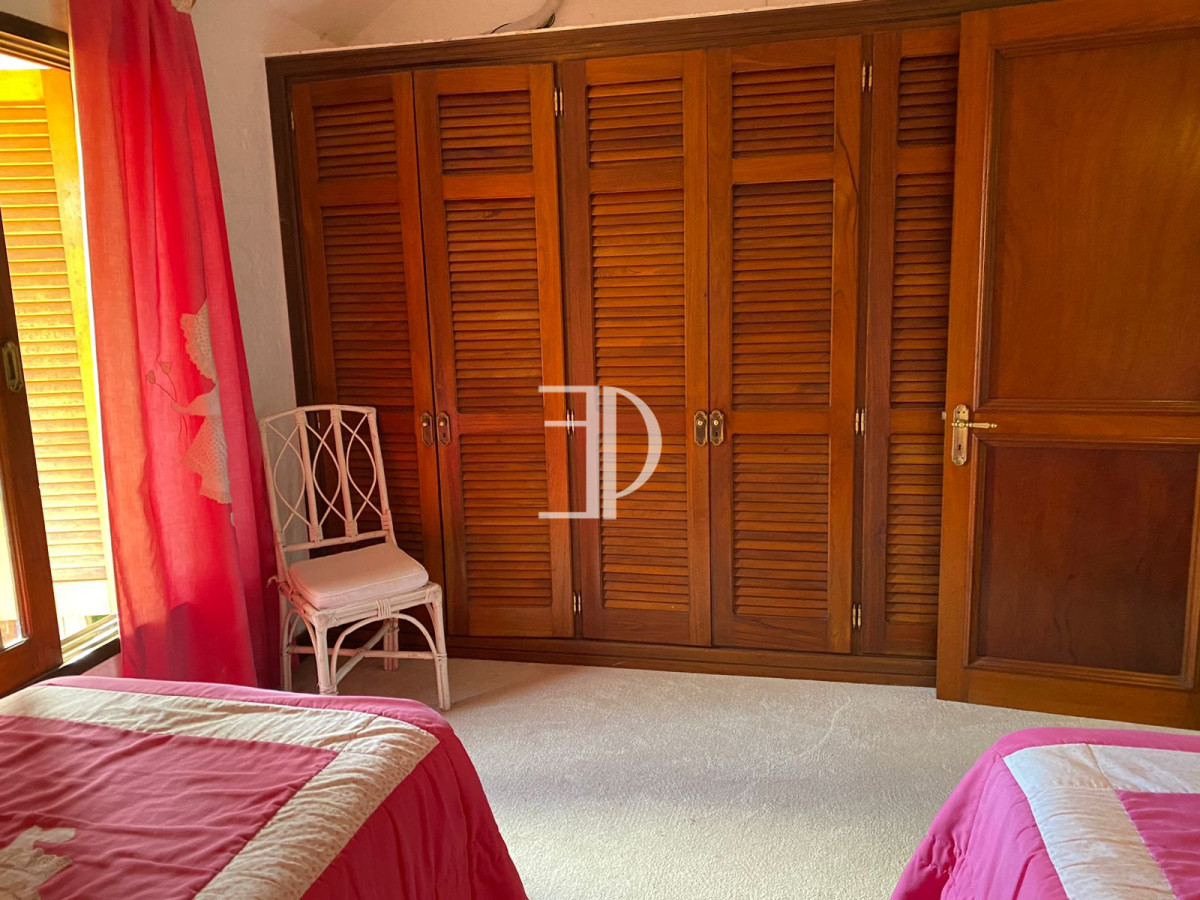 Casa ID.615 - Venta casa 8 Dormitorios Barrio San Rafael