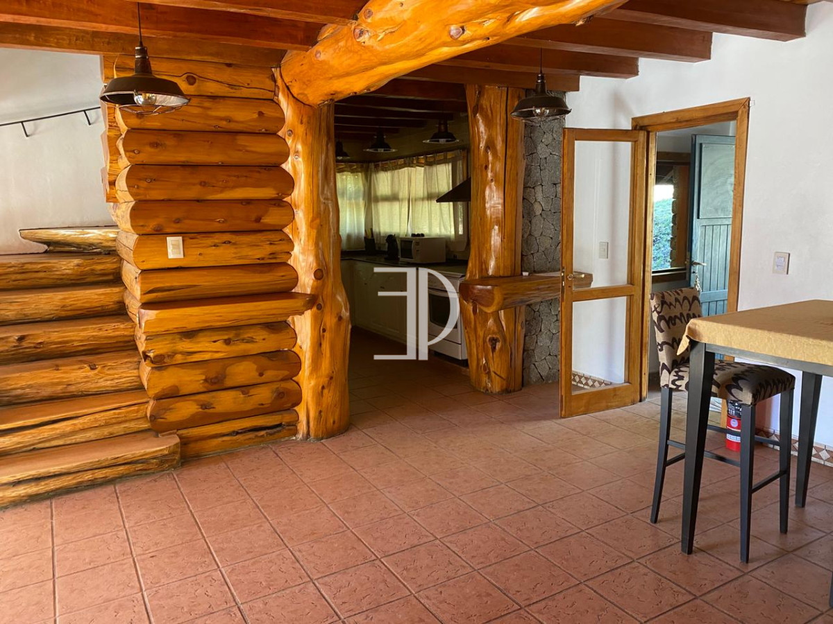 Casa ID.906 - Venta Casa 3 Dormitorios Villa La Angostura