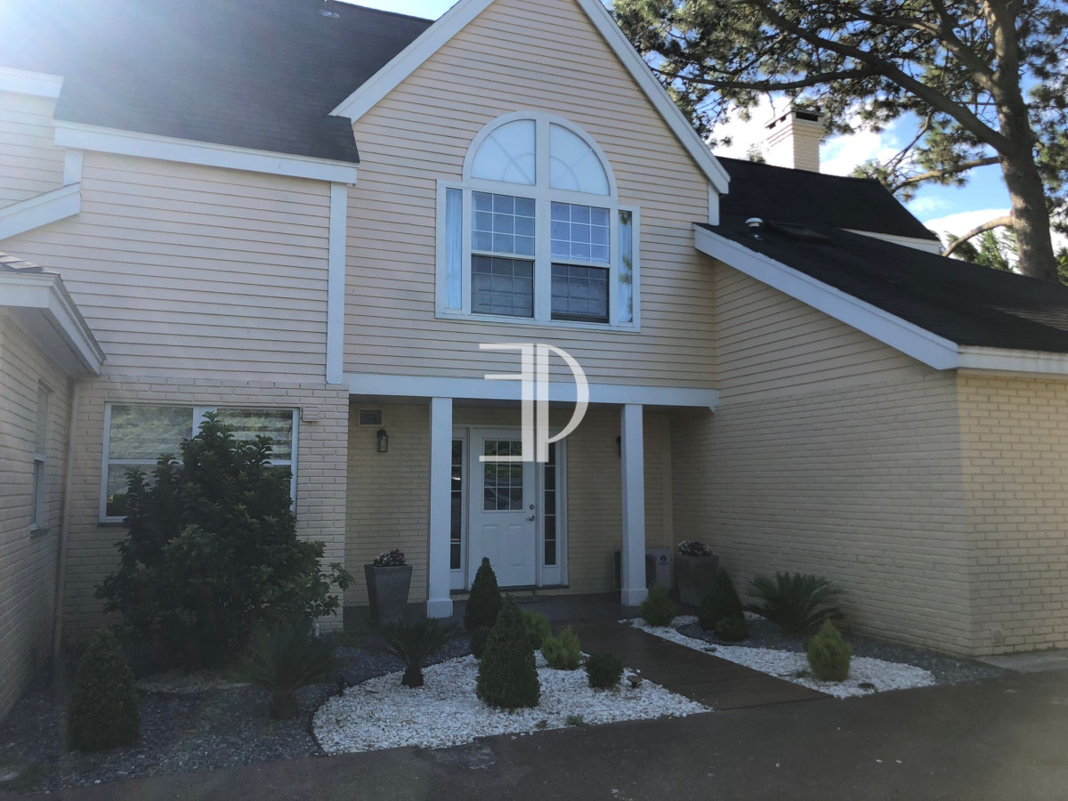 Casa ID.389 - Venta Casa Barrio Cerrado La Residence