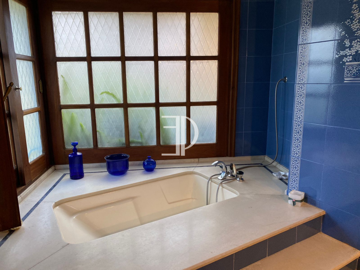 Casa ID.615 - Venta casa 8 Dormitorios Barrio San Rafael