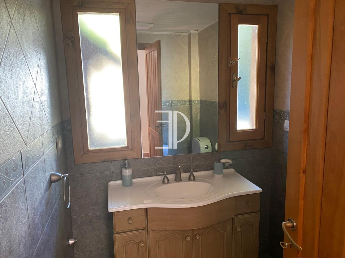 Casa ID.906 - Venta Casa 3 Dormitorios Villa La Angostura