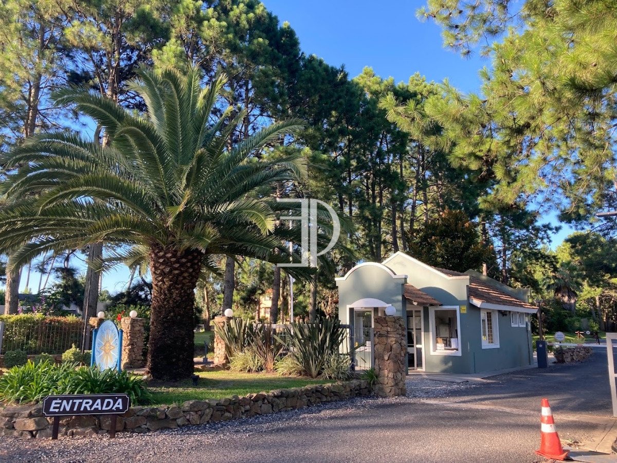 Casa ID.389 - Venta Casa Barrio Cerrado La Residence