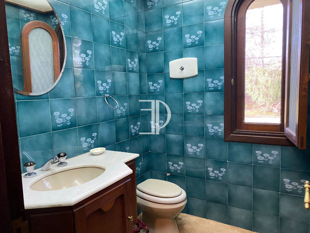 Casa ID.615 - Venta casa 8 Dormitorios Barrio San Rafael