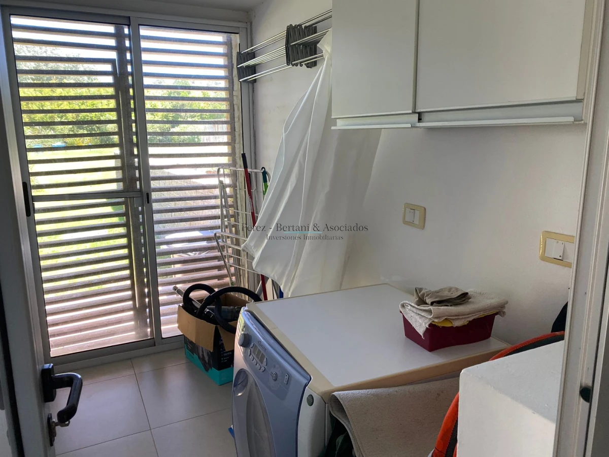 Casa ID.962 - Alquiler casa en complejo silente 3 dormitorio  Playa brava