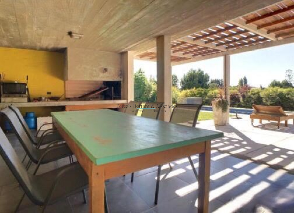 Casa ID.388 - Venta casa Barrio Cerrado La Residence