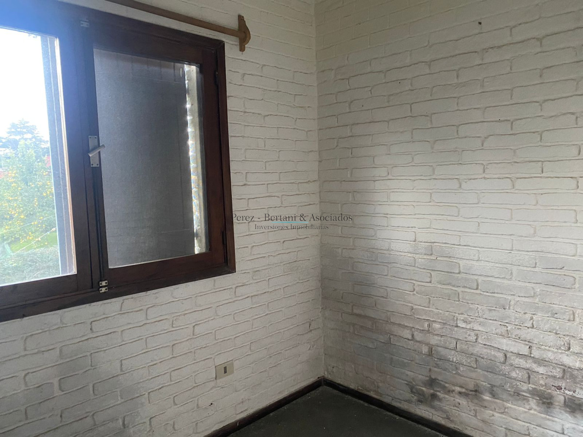 Casa ID.614 - Venta casa 4 dormitorios