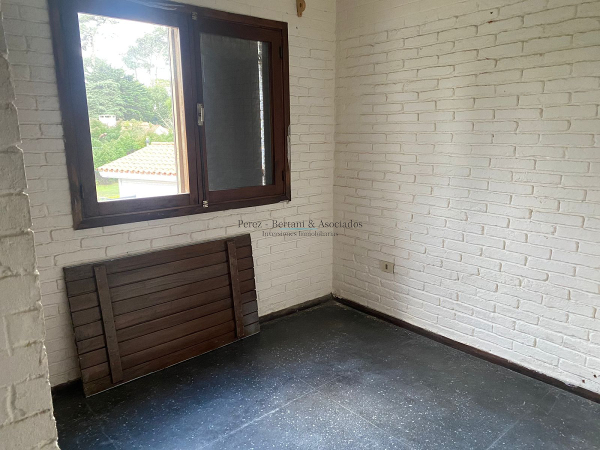 Casa ID.614 - Venta casa 4 dormitorios