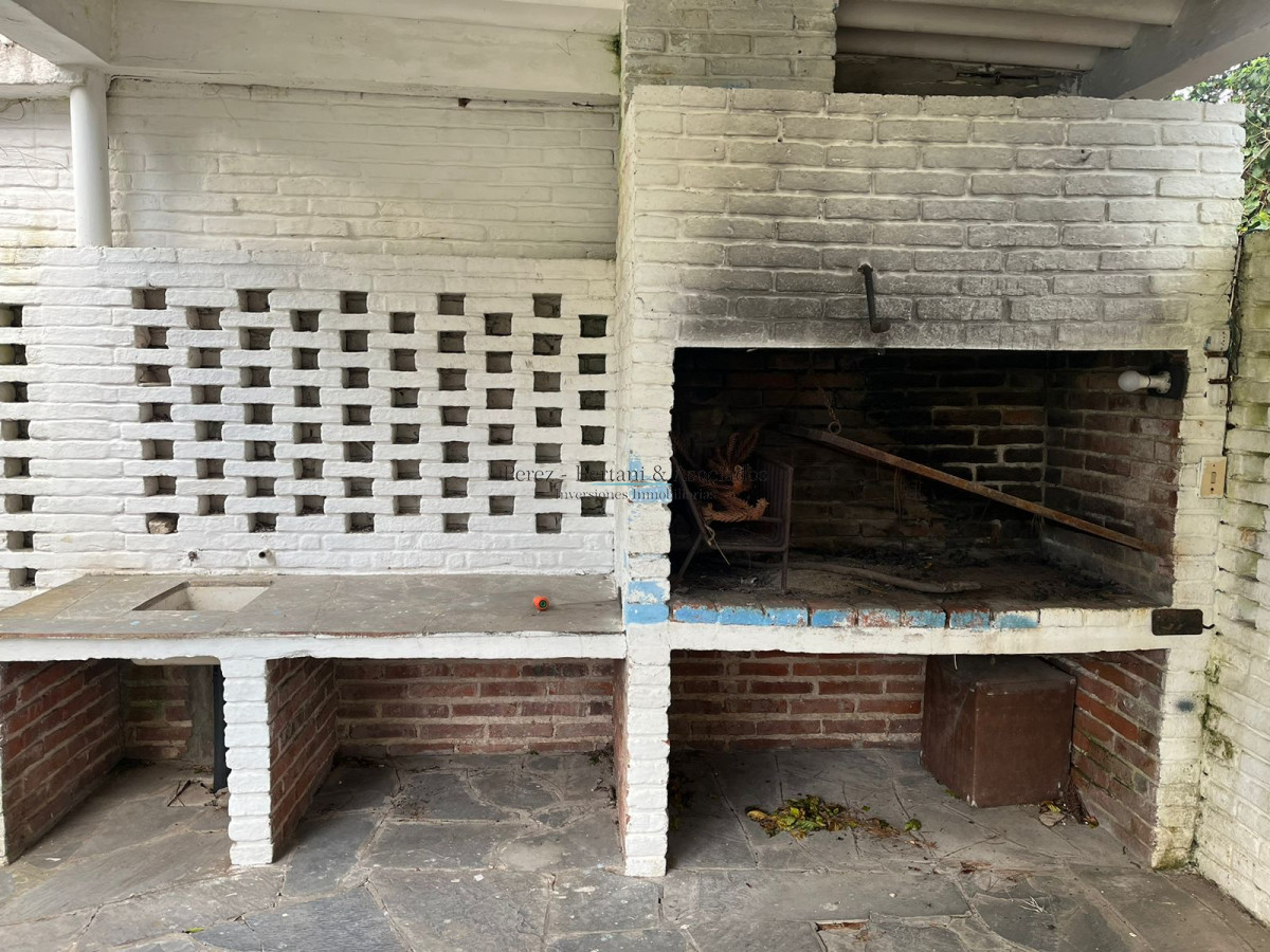 Casa ID.614 - Venta casa 4 dormitorios