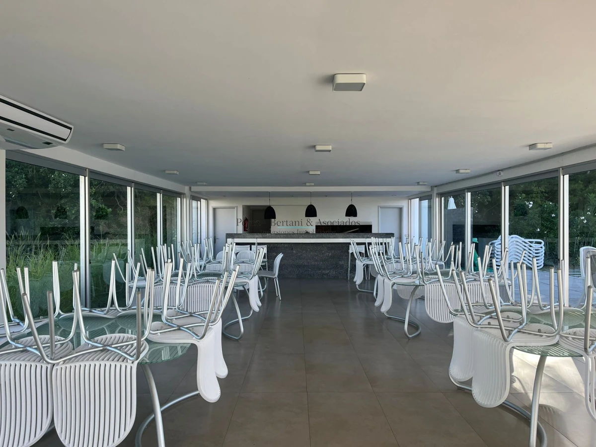 Casa ID.962 - Alquiler casa en complejo silente 3 dormitorio  Playa brava