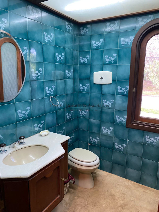 Casa ID.615 - Venta casa 8 Dormitorios Barrio San Rafael