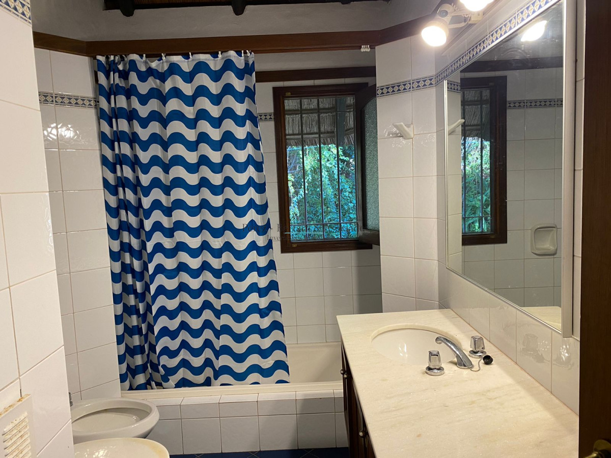 Casa ID.615 - Venta casa 8 Dormitorios Barrio San Rafael