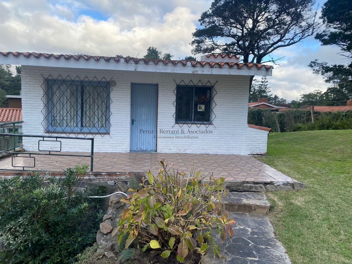 Casa ID.614 - Venta casa 4 dormitorios