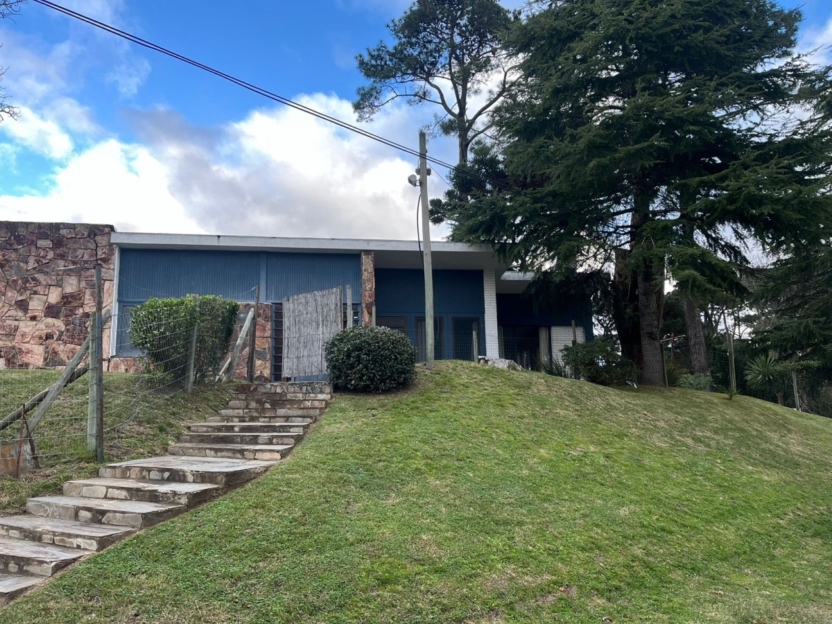 Venta casa 4 dormitorios