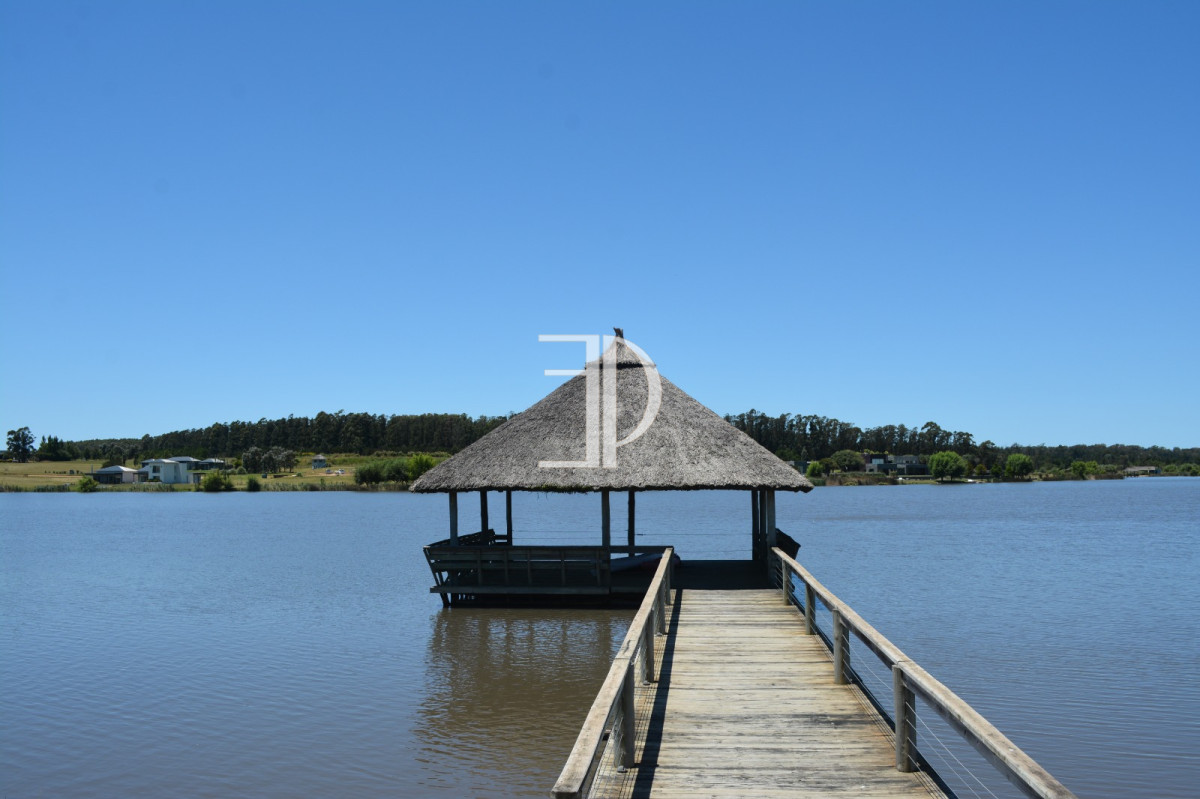 Terreno ID.172 - Terreno en Manantiales, Pueblo Mio