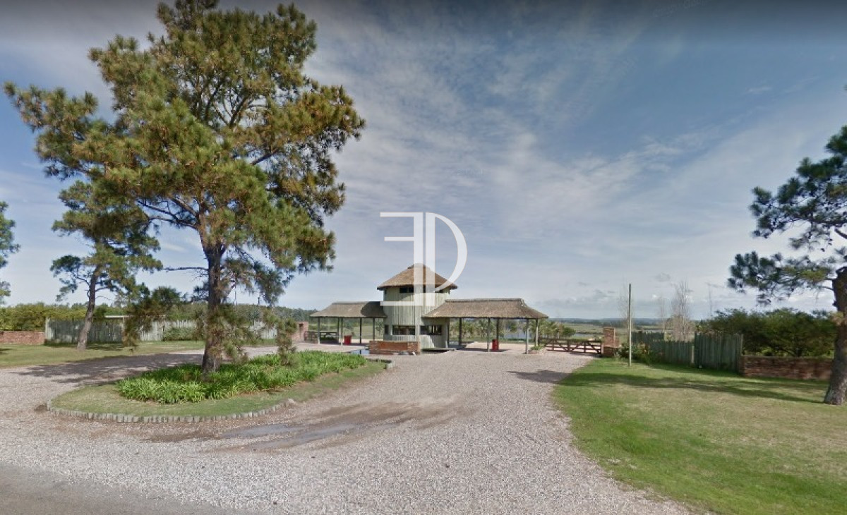 Terreno ID.172 - Terreno en Manantiales, Pueblo Mio