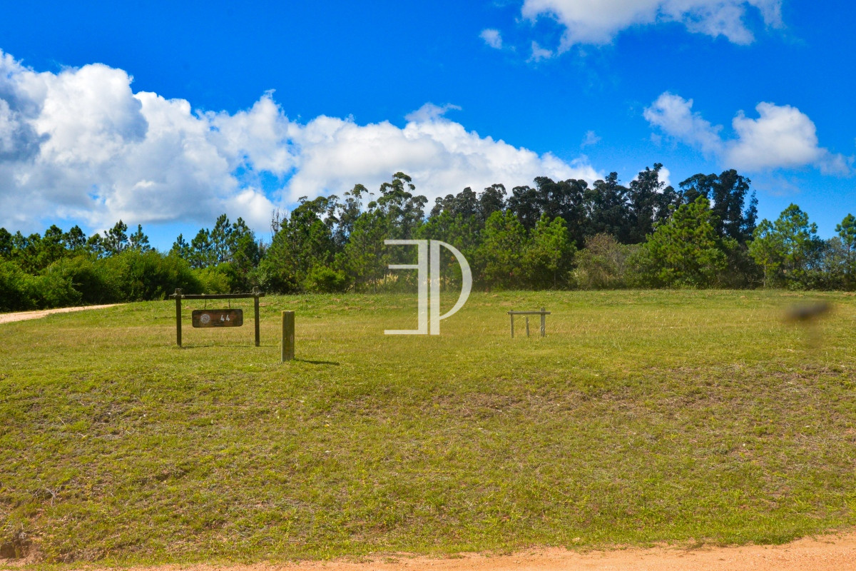 Terreno ID.172 - Terreno en Manantiales, Pueblo Mio