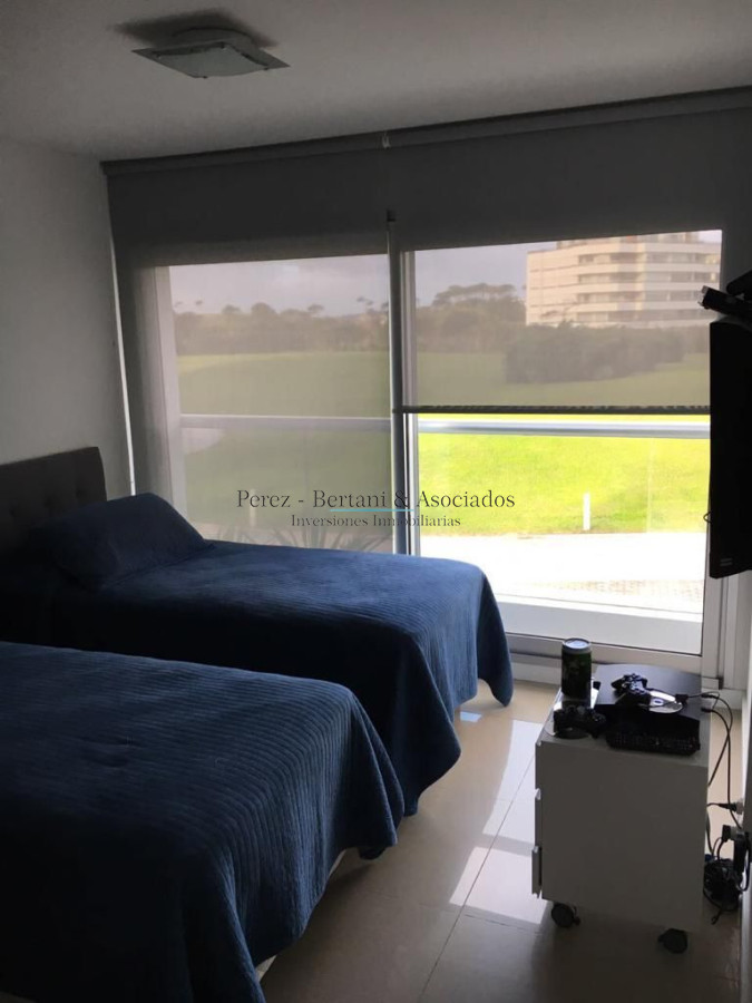 Apartamento ID.256 - Venta Apartamento 3 dormitorios y servicio Primera linea Playa Brava Complejo con amenities y espacio verde