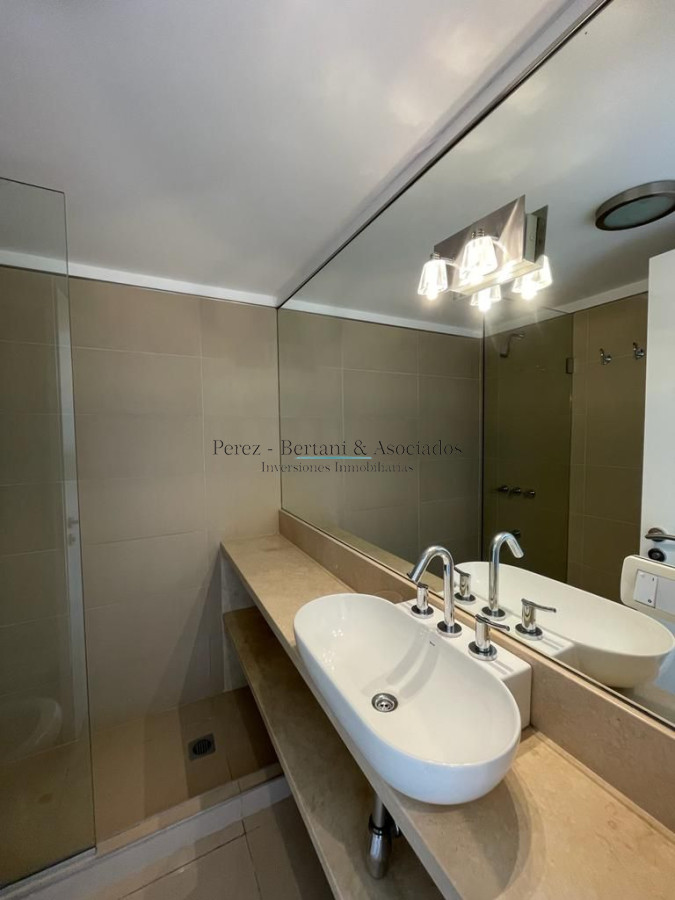 Apartamento ID.256 - Venta Apartamento 3 dormitorios y servicio Primera linea Playa Brava Complejo con amenities y espacio verde