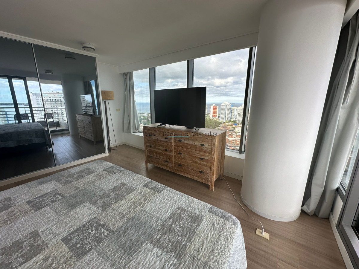 Apartamento ID.599 - Venta Penthouse 3 dormitorios Torre con Amenities