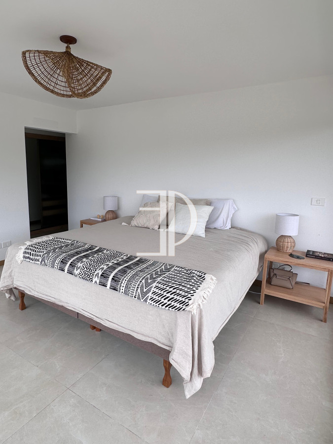 Apartamento ID.1336 - Alquiler apartamento primera linea playa brava