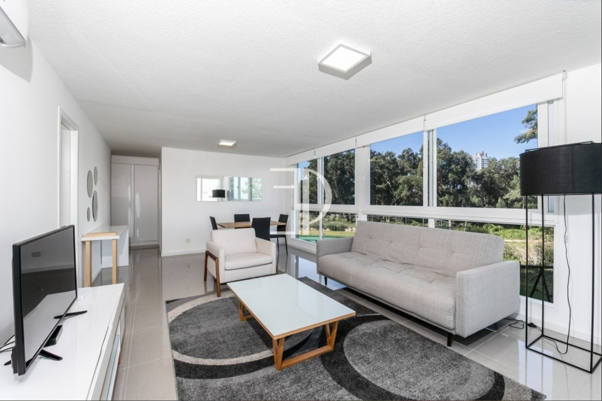 Apartamento ID.502 - Venta Apartamento  1 dormitorio torre categoria Av rRoosevelt