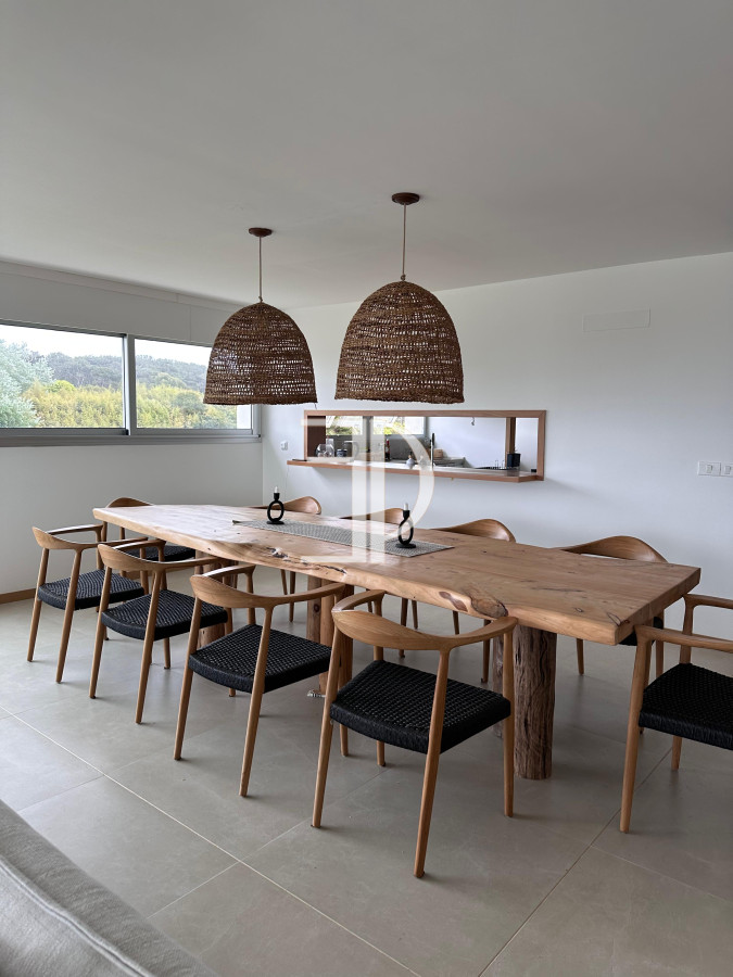 Apartamento ID.1336 - Alquiler apartamento primera linea playa brava