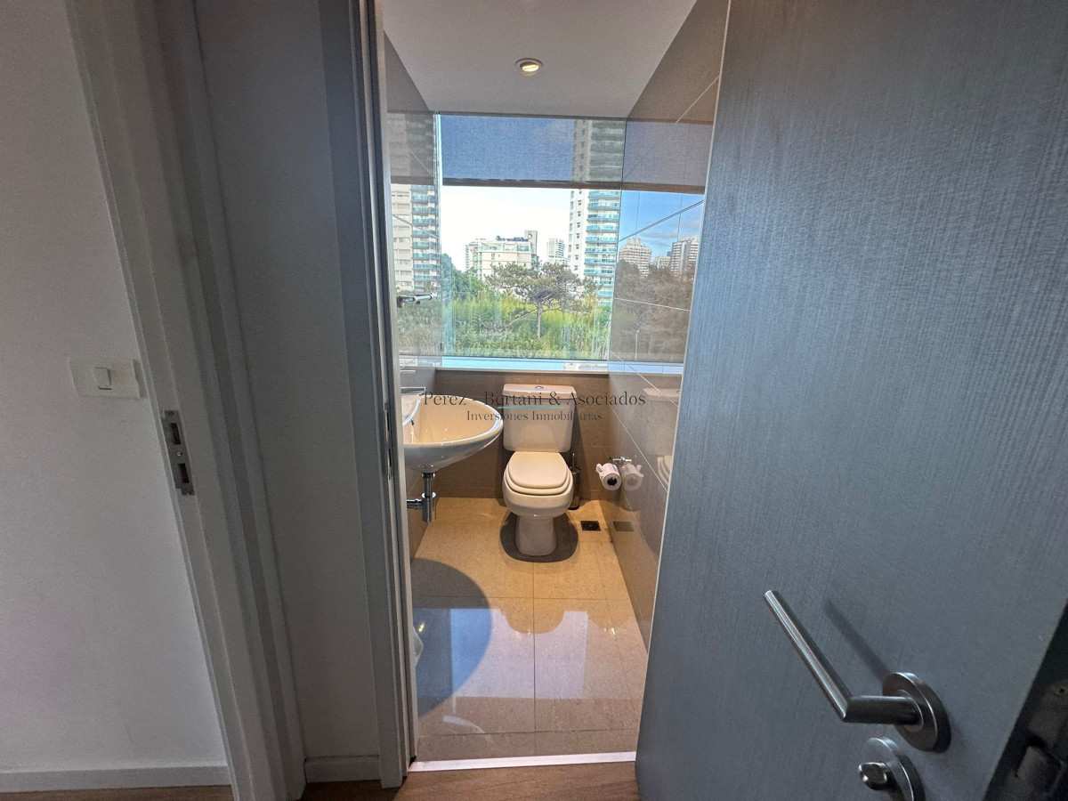Apartamento ID.586 - Venta Apartamento 3 dormitorios Zona Mansa