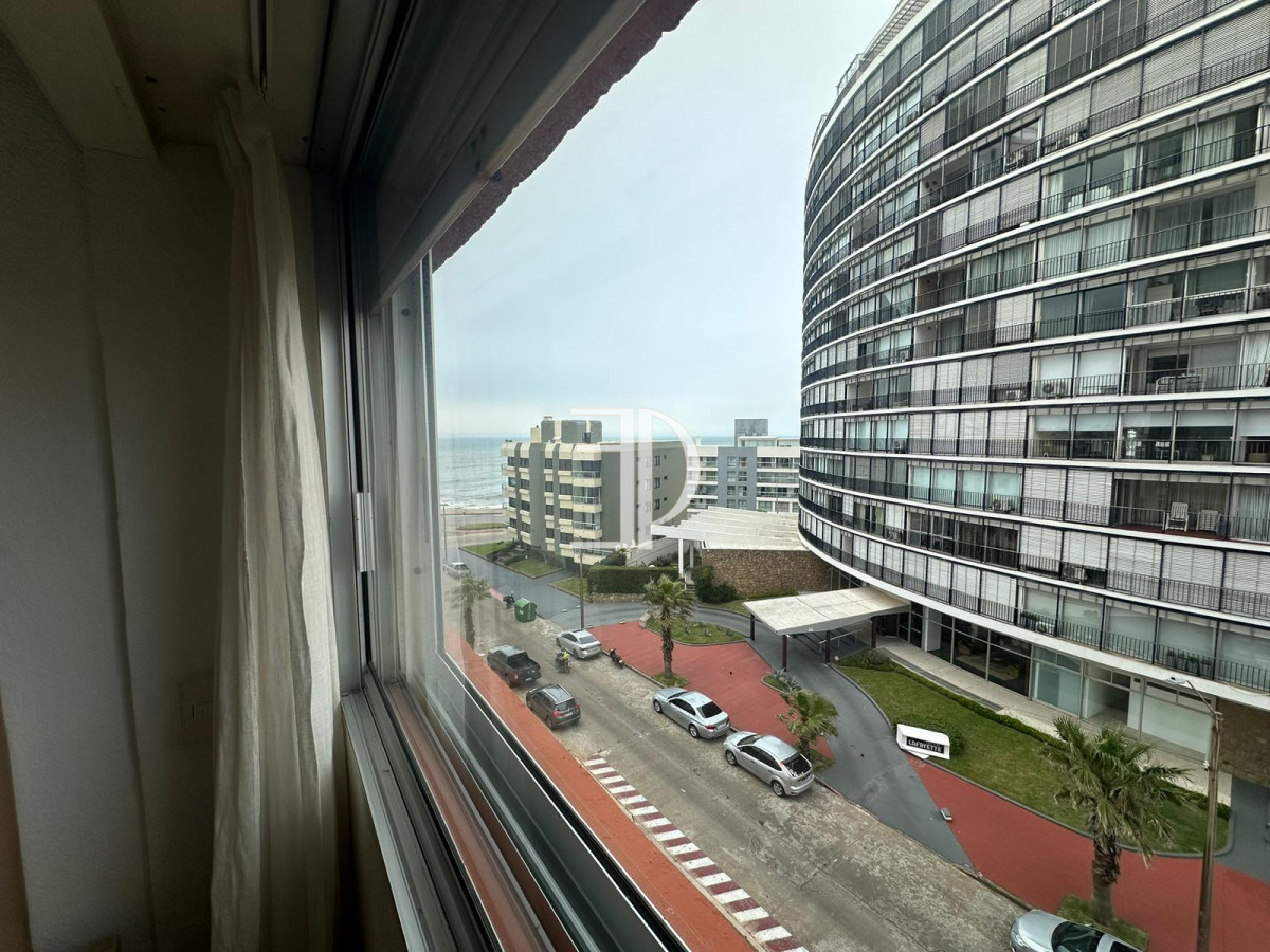 Apartamento ID.825 - Venta Apartamento 3 dormitorios Peninsula