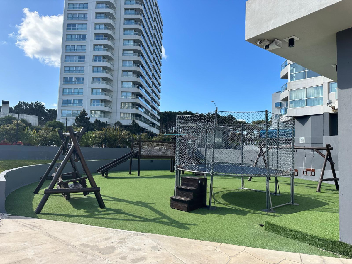 Apartamento ID.917 - Venta y Alquiler temporario hermoso apartamento a 50 mas de playa Brava